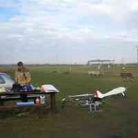 Erste Experimente am Boden im 